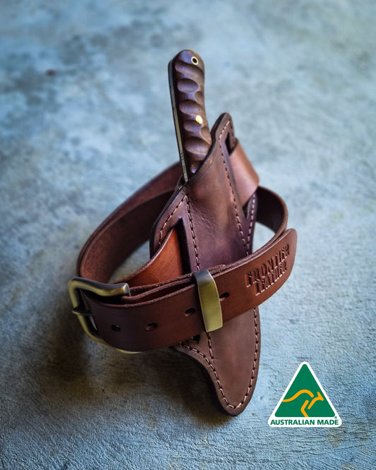 Pancake knife sheath